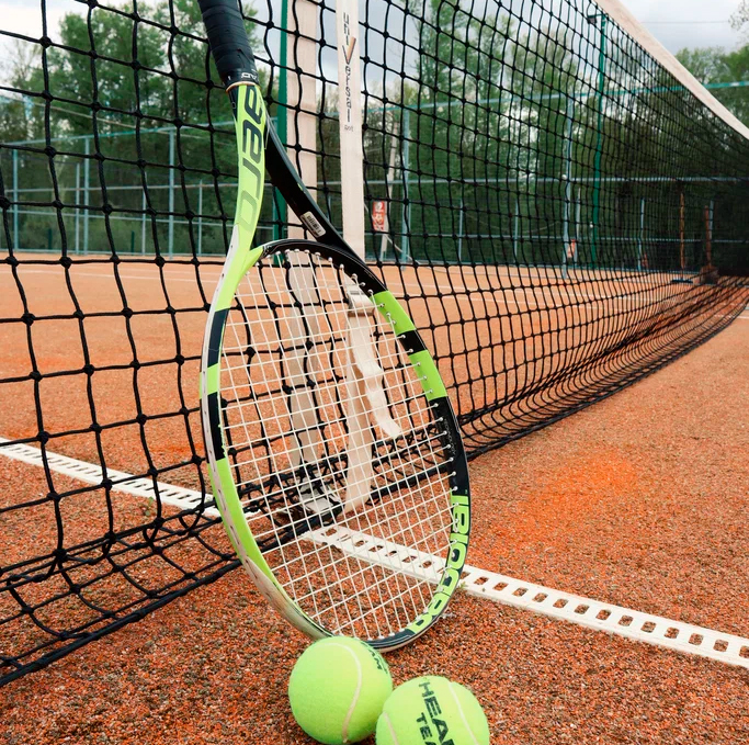 Теннисный корт